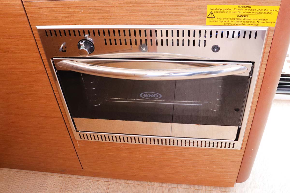 Lagoon 42 - 4 + 2 cab. — photo 17