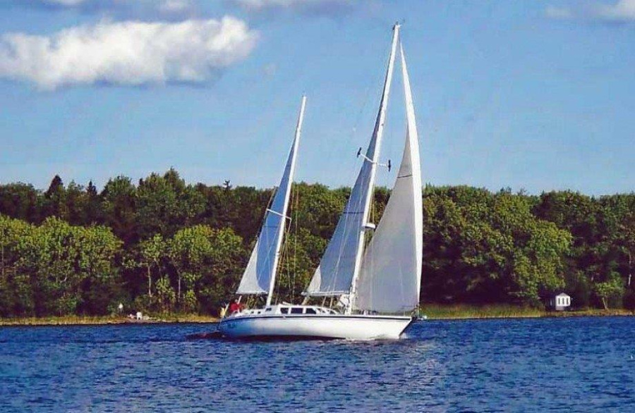 Photo #1 - One Off Explorer Ketch (ELMA) en  - 2904