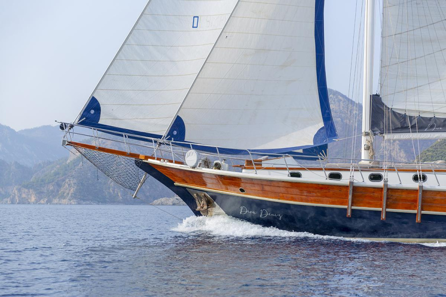 Photo #1 - Motor Sailor (Diva Deniz) en  - 2966