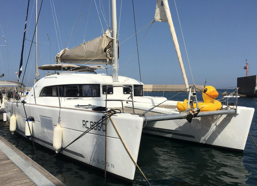 Photo #1 - Lagoon 380 S2 (Per Caso) en Marina Villa Igiea () - 3042