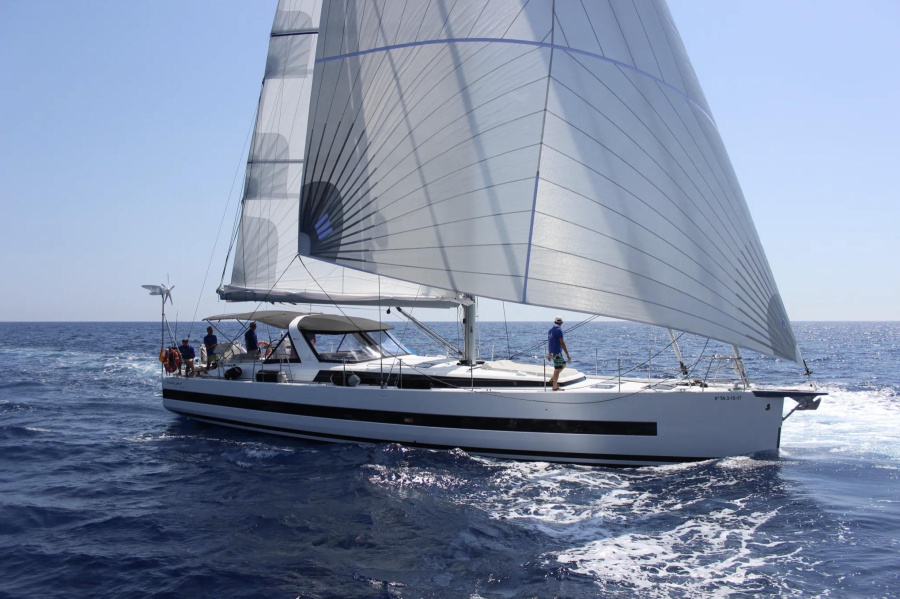 Photo #1 - Oceanis 62 (HIPPO V) en Marina di - 3086