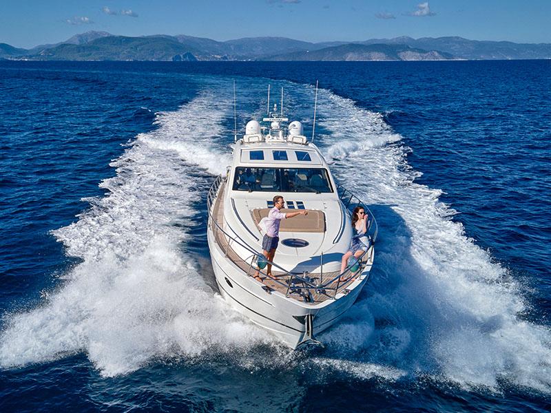 Photo #1 - Princess V70 (Estia One) en Kalamaki Marina - 3117