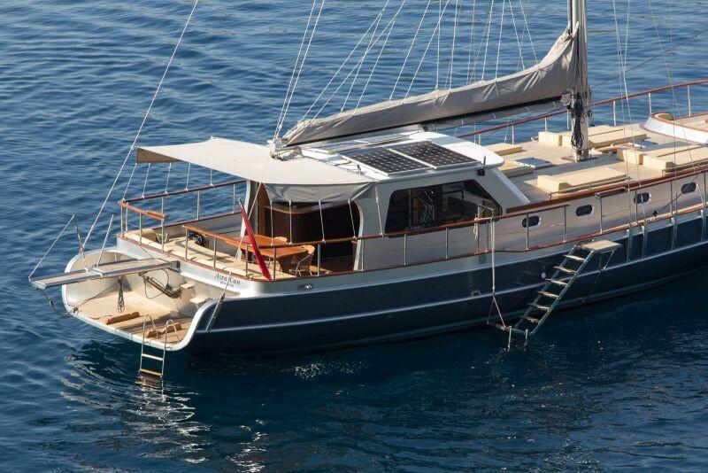 Photo #1 - Gulet (Azracan) en cruise port - 3153