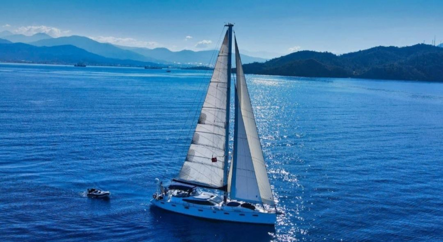 Photo #1 - Motorsailor (Motorsailor-2010) en  - 3179