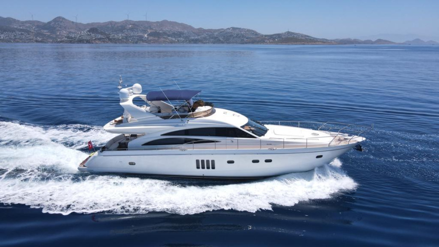 Photo #1 - Princess V65 (Motorboat D) en  - 3196