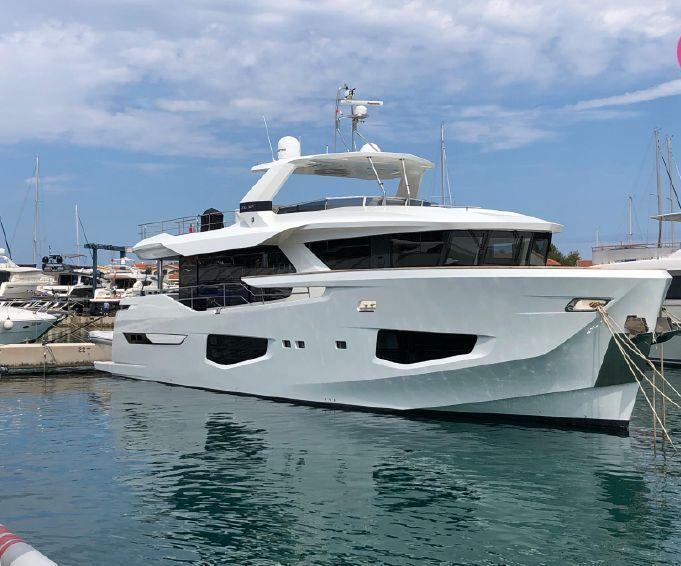 Motoryacht Numm - 1