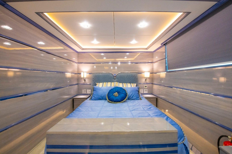 Motoryacht DS - 1