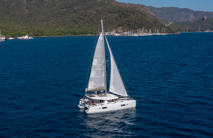 Photo #1 - Lagoon 42 (Liquid Asset) en Netsel Marina - 3354