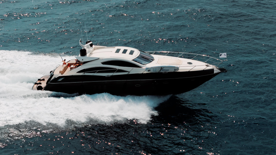 Photo #1 - Predator 63 (YODA) en GLYFADA - 3424