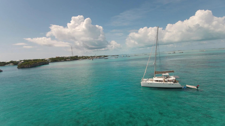 Photo #1 - Lagoon 450F Catamaran (Umoja Catamaran) en Stone Town Marina - 3425