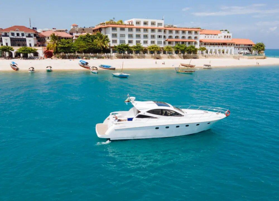 AMANI LUXURIOUS YACHT - 1