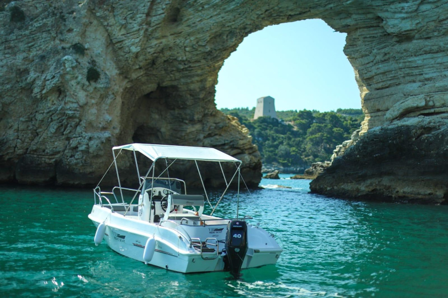 Photo #1 - blumax 19 pro (Blumax 19 pro I) en marina di vieste - 3576
