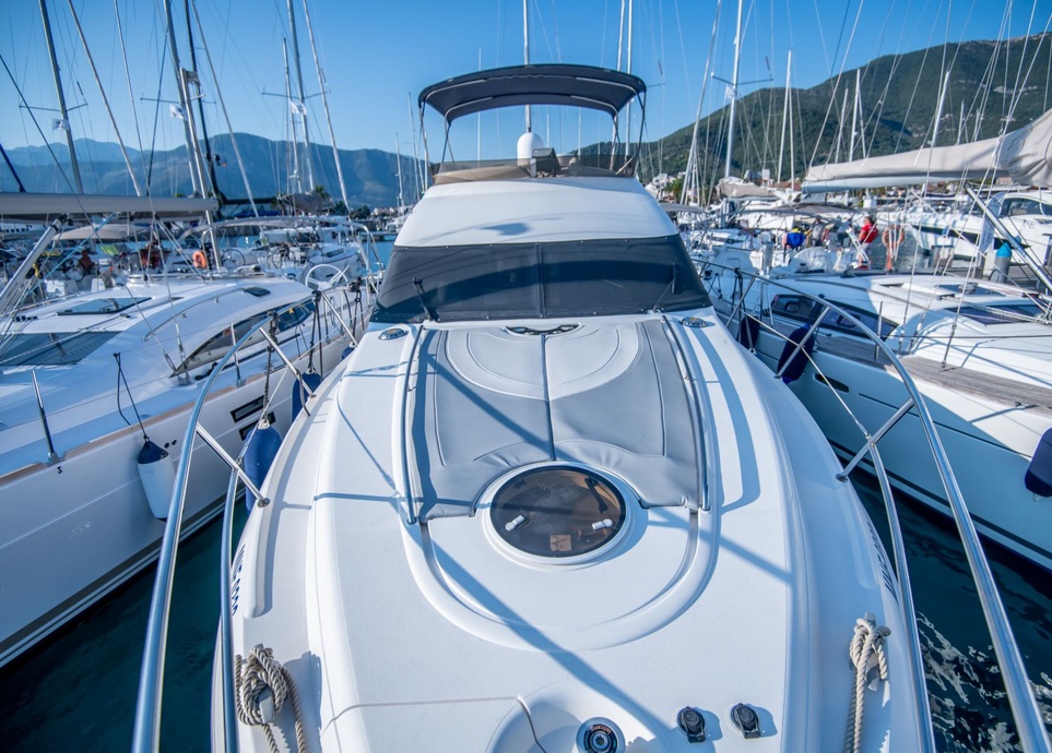 Fairline Phantom 42 — photo 14