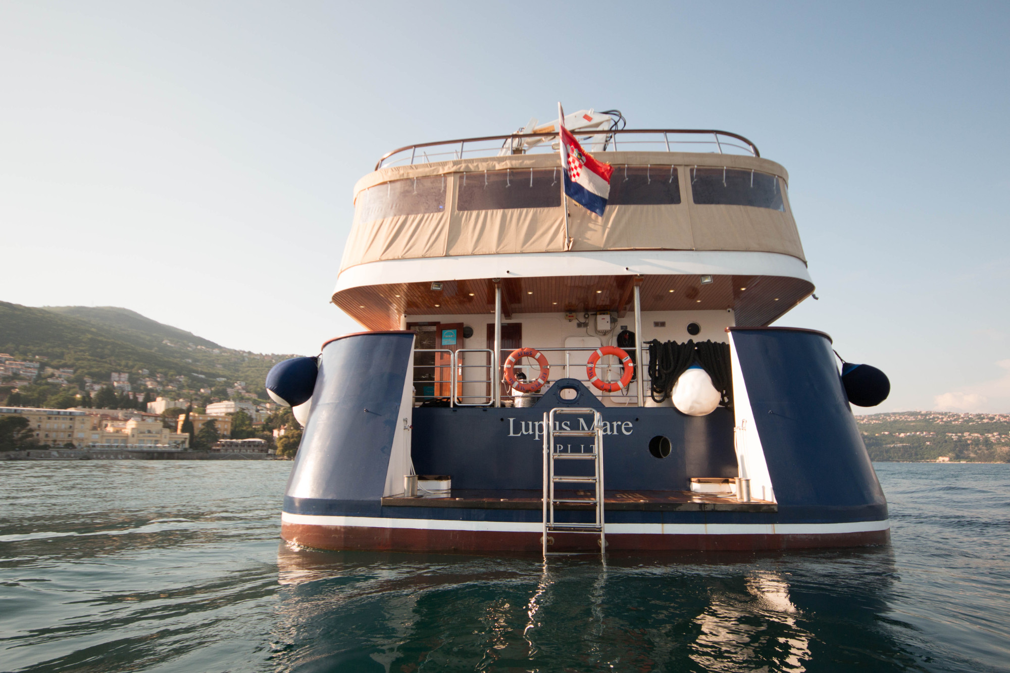 Small cruise ship — photo 29