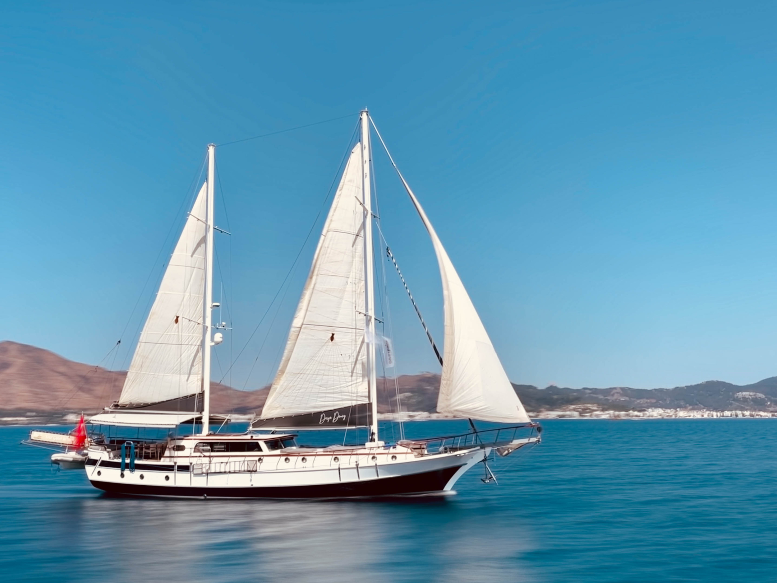 Motor Sailor — photo 2