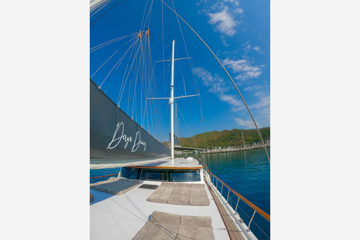 Motor Sailor — photo 7