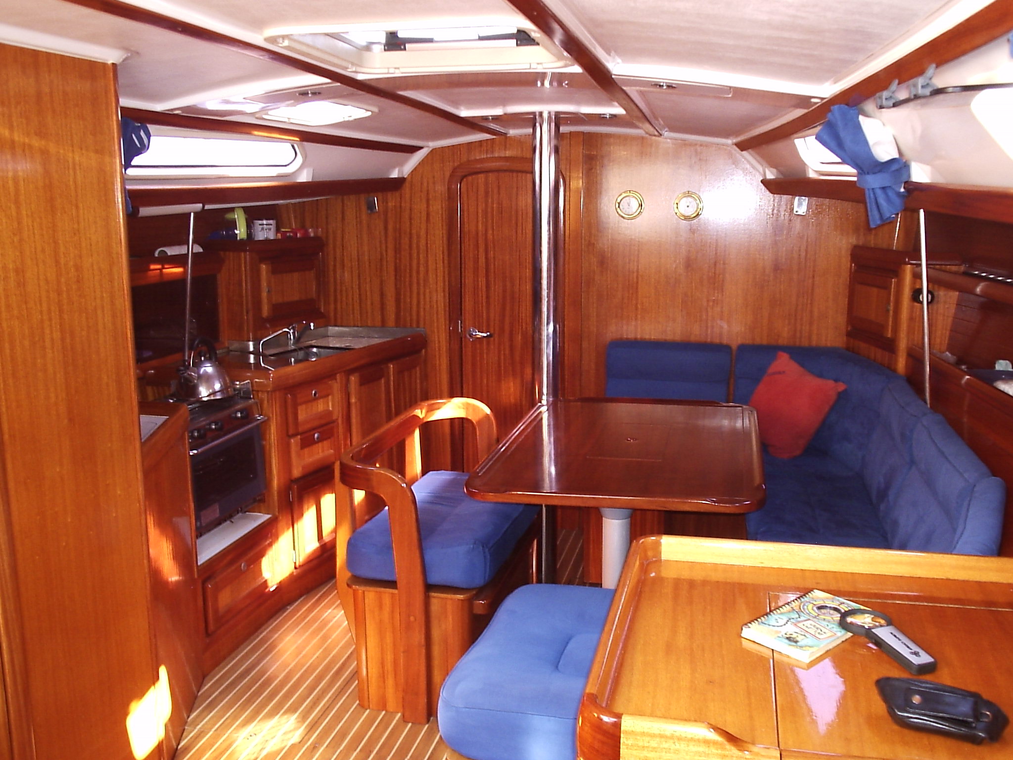 Dufour38 Classic — photo 3