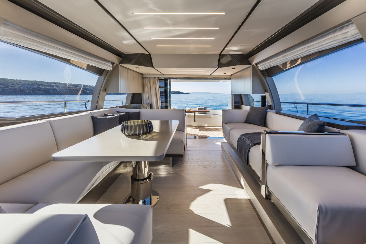 Ferretti 550 — photo 14