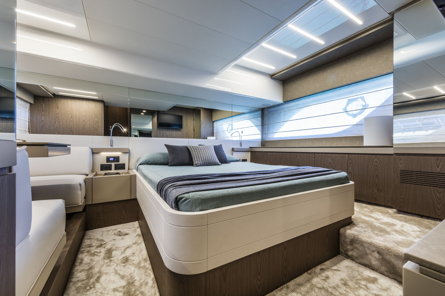 Ferretti 550 — photo 20