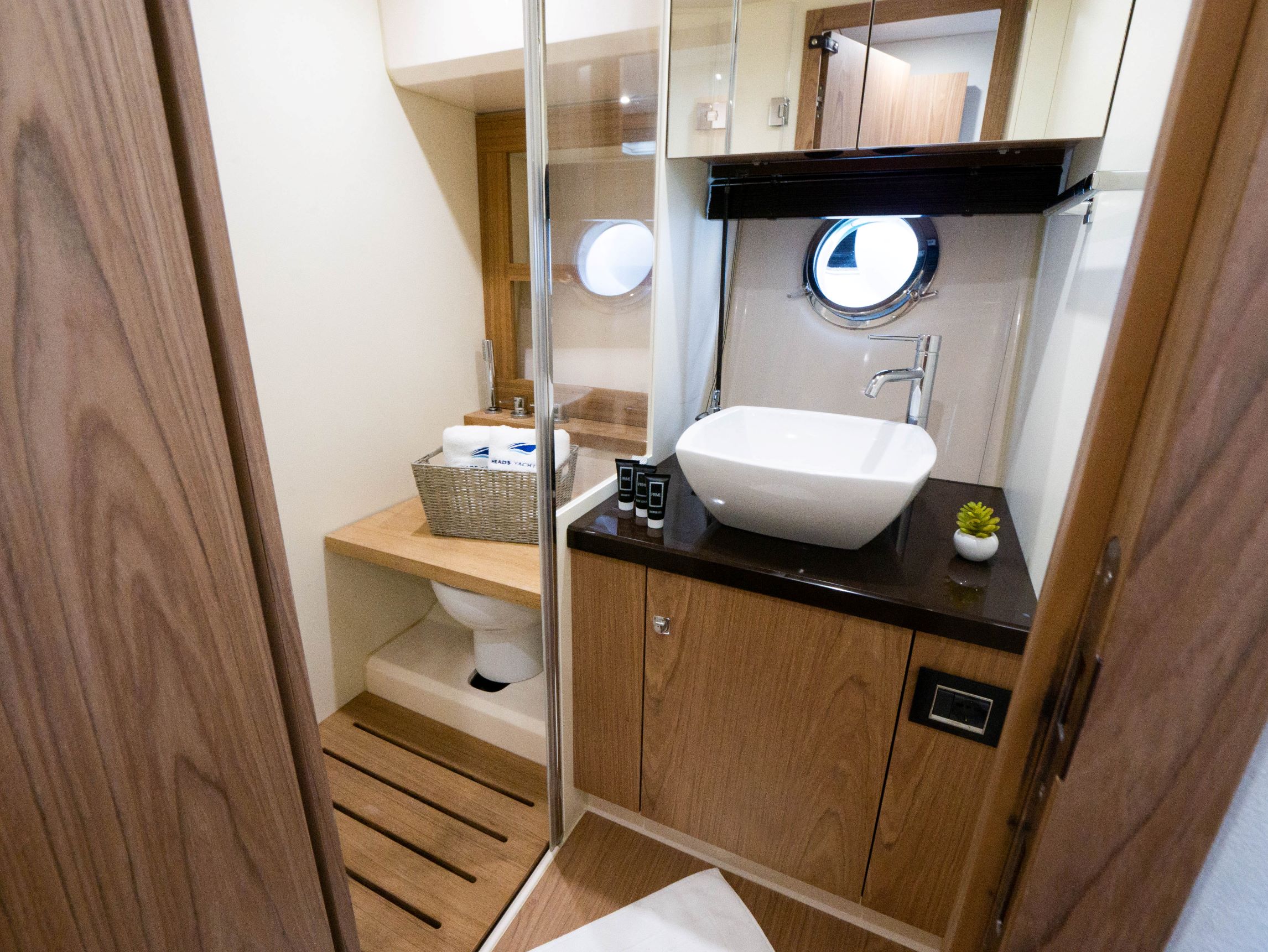 Sessa Flybridge 47 — photo 11
