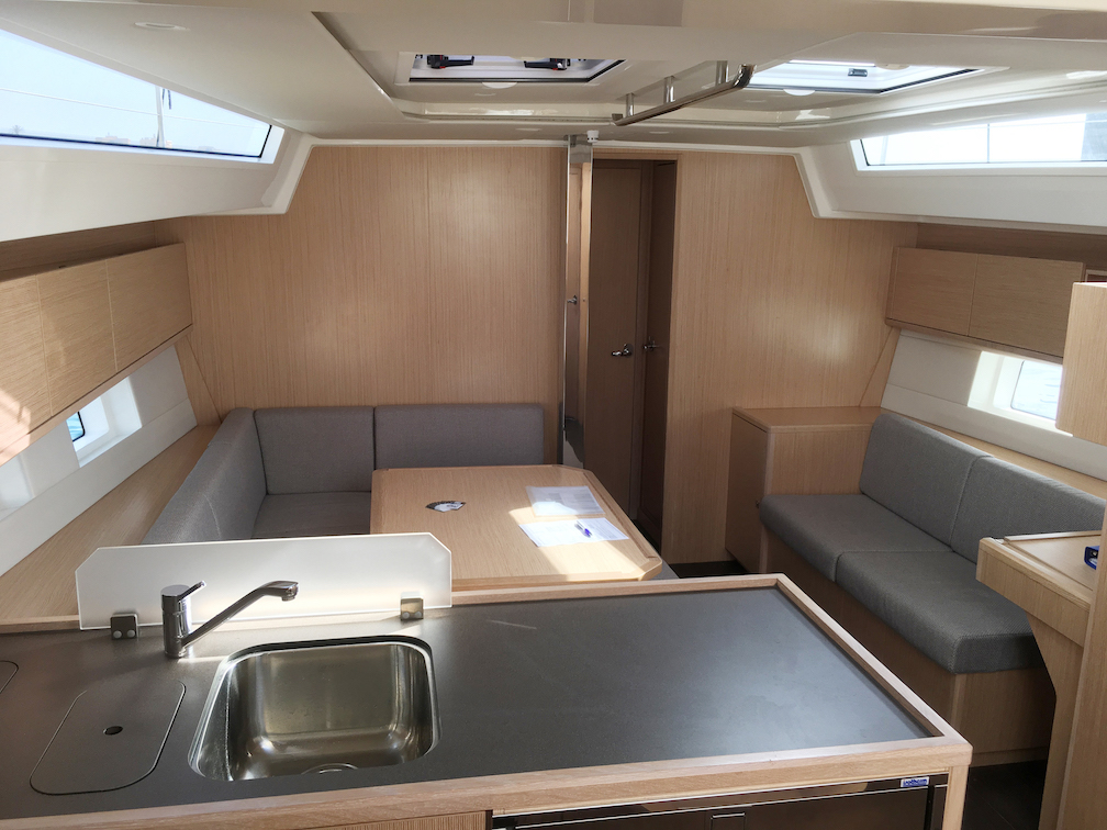 Bavaria 45 — photo 7