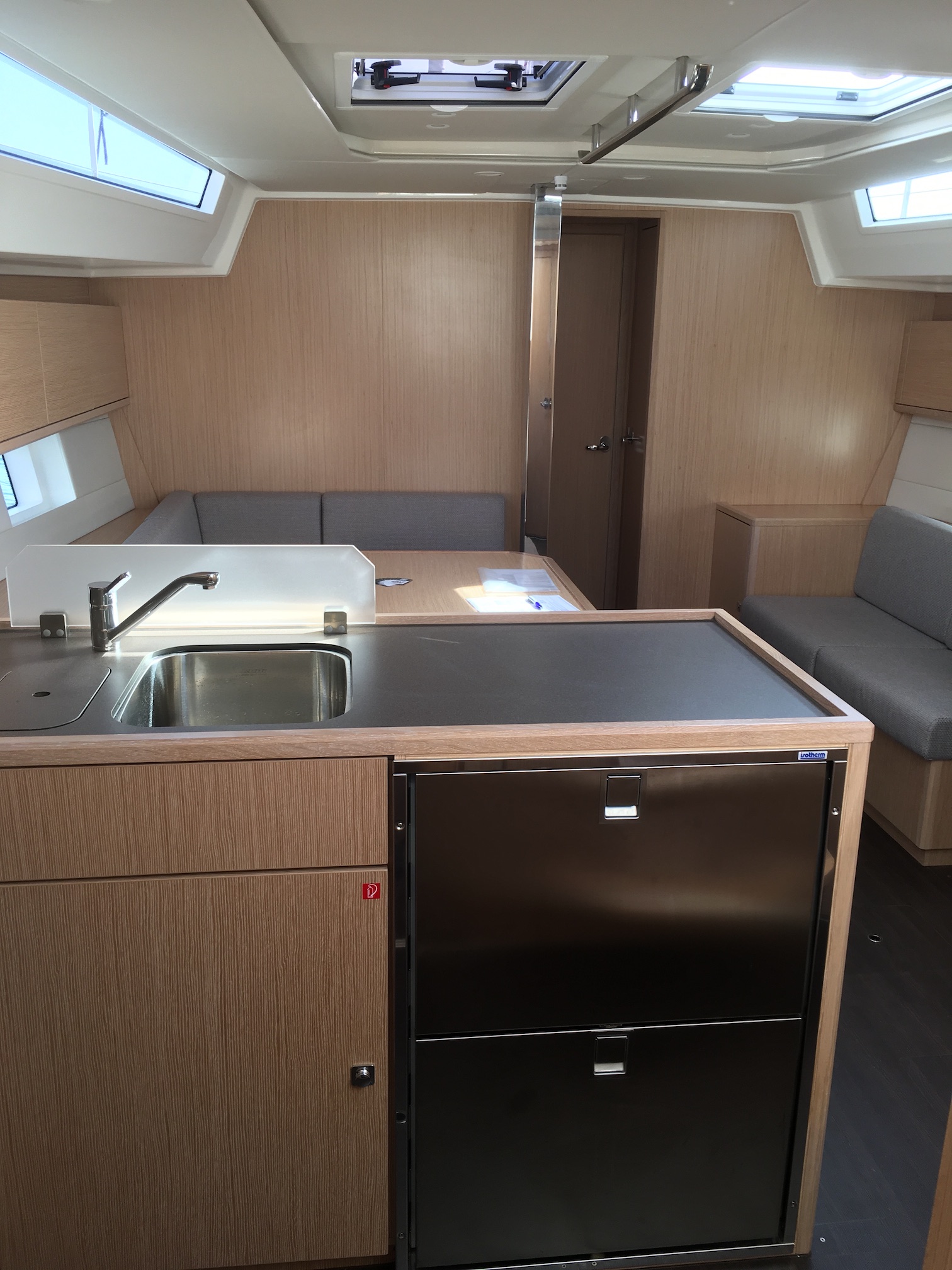 Bavaria 45 — photo 8