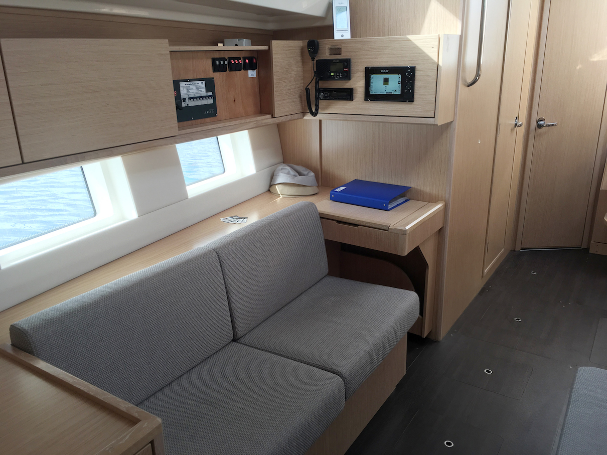 Bavaria 45 — photo 9