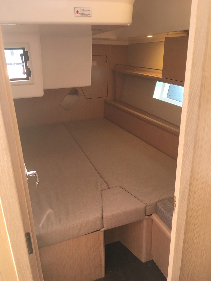 Bavaria 45 — photo 10