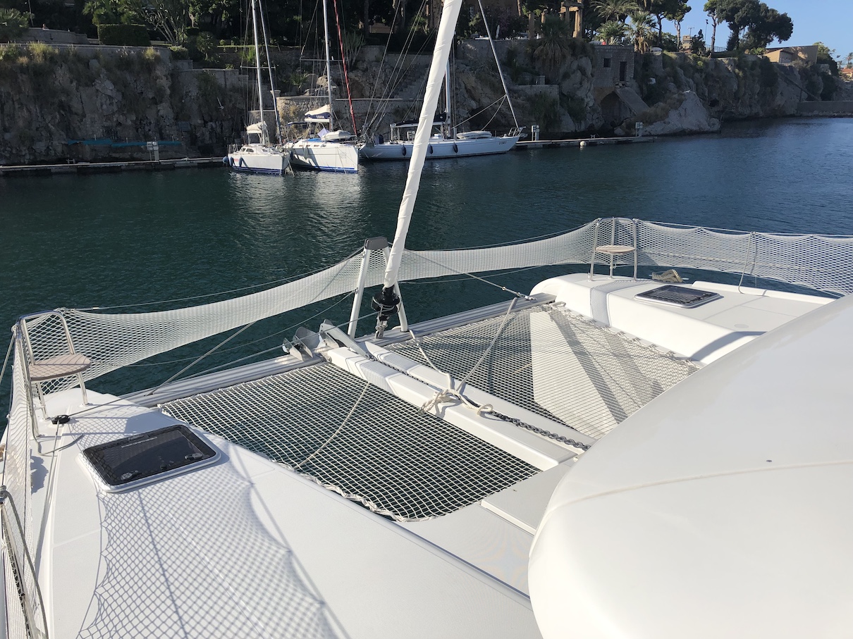 Lagoon 42 — photo 10