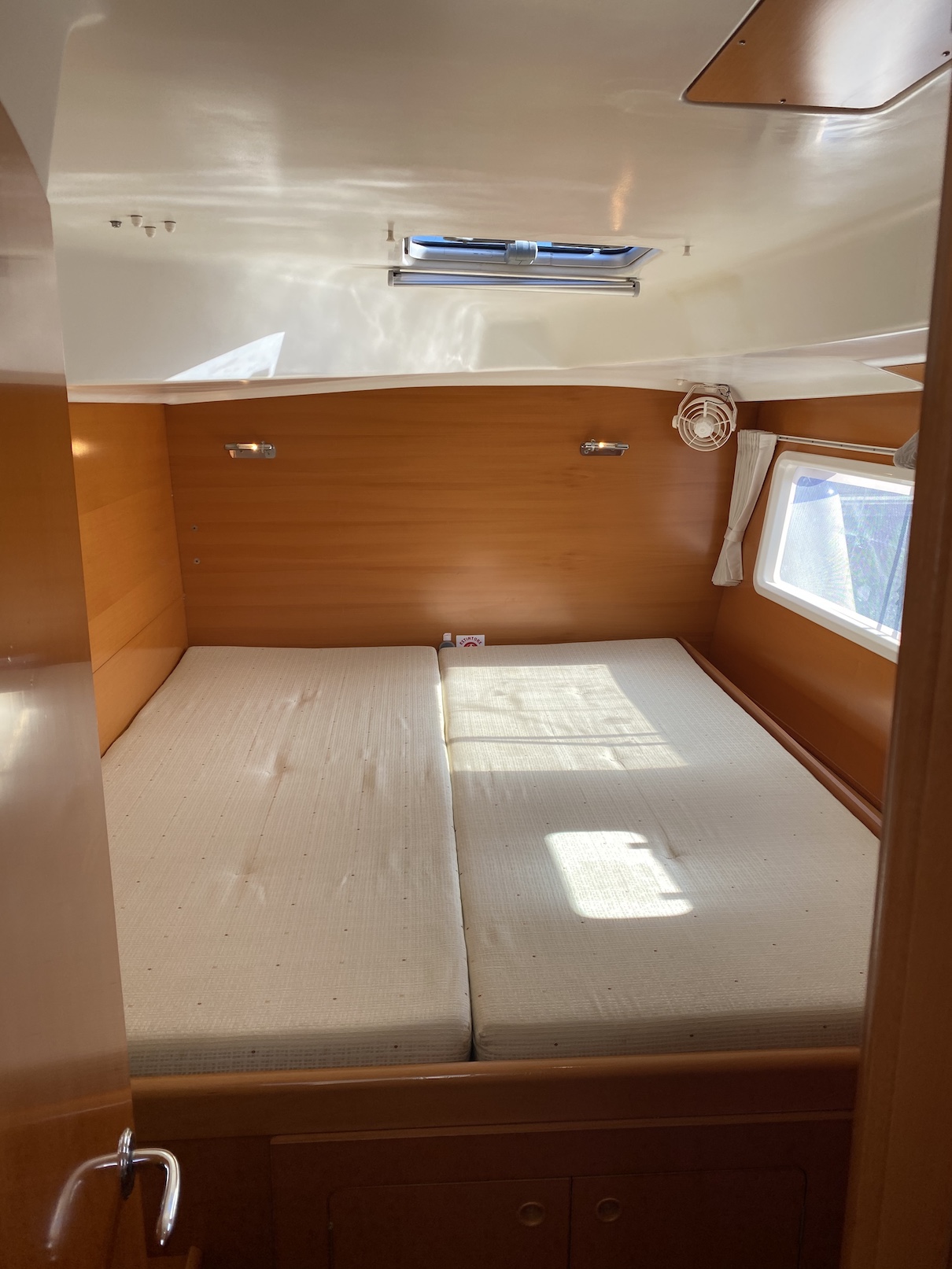 Lagoon 380 S2 — photo 19