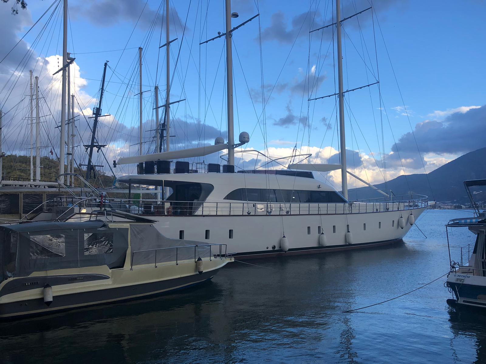 Motor Sailer — photo 18