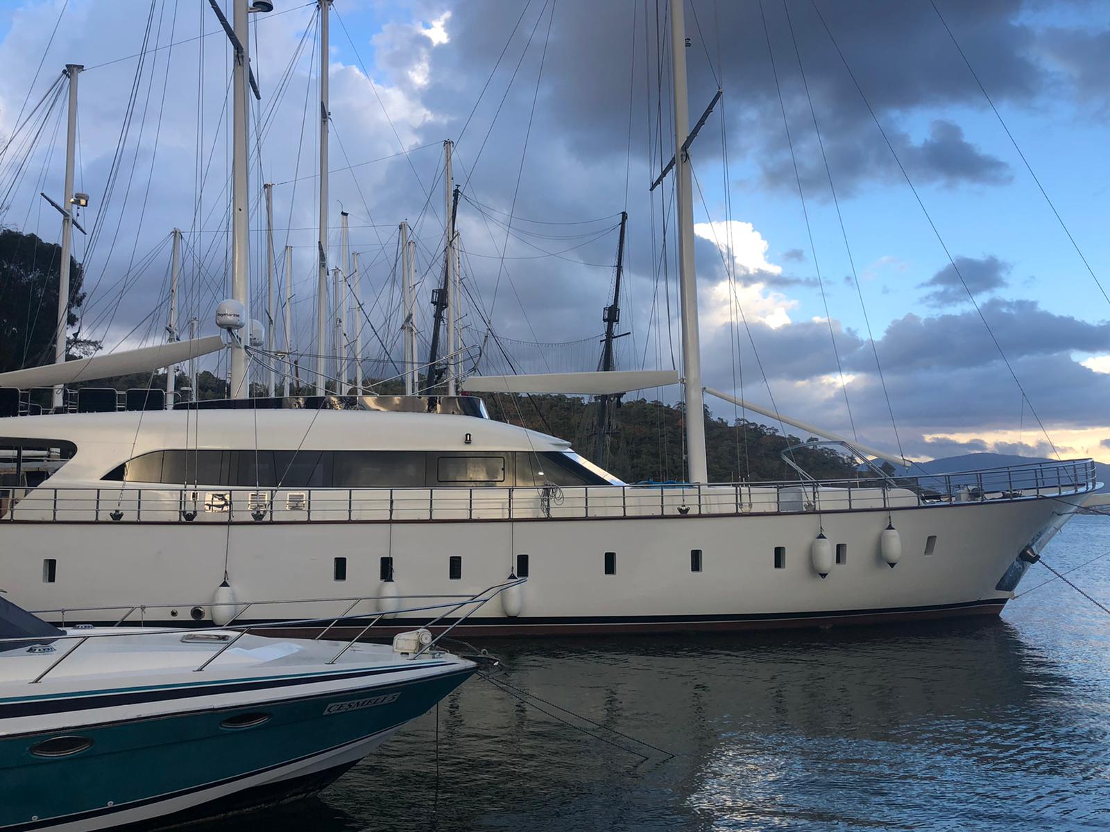 Motor Sailer — photo 22