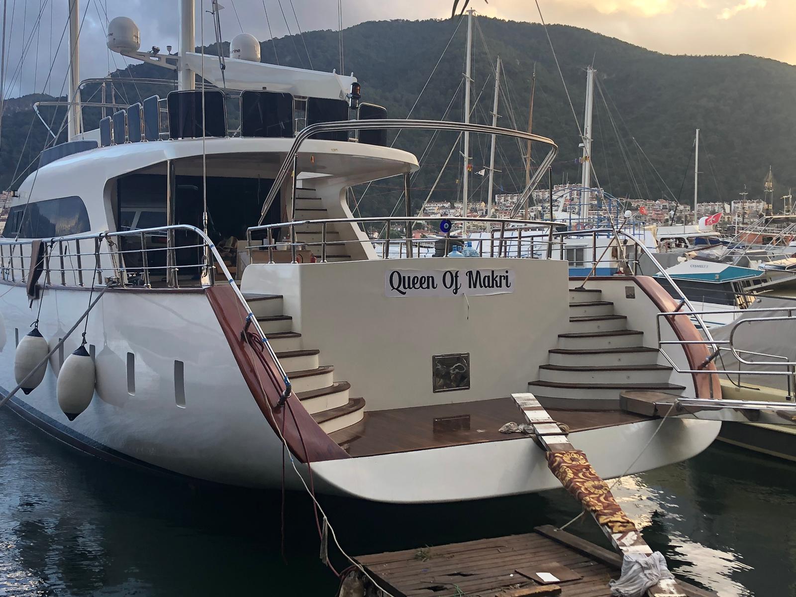 Motor Sailer — photo 24