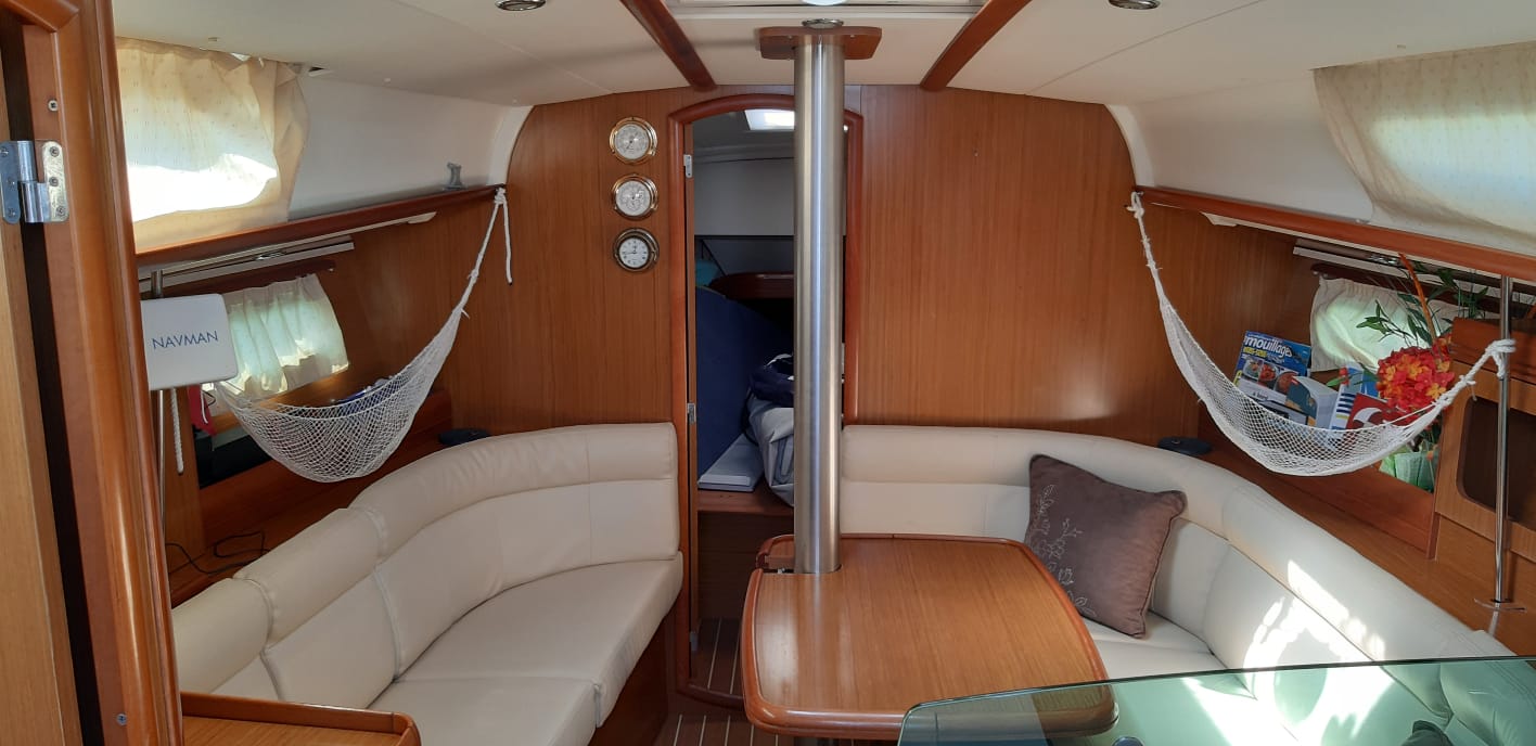 SUN ODYSSEY 36i — photo 5