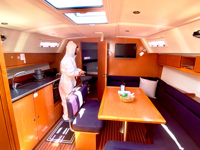 Bavaria Cruiser 40 — photo 4
