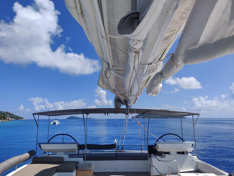 Lagoon 620 — photo 17