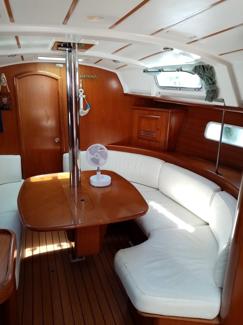 Oceanis clipper 361 — photo 2
