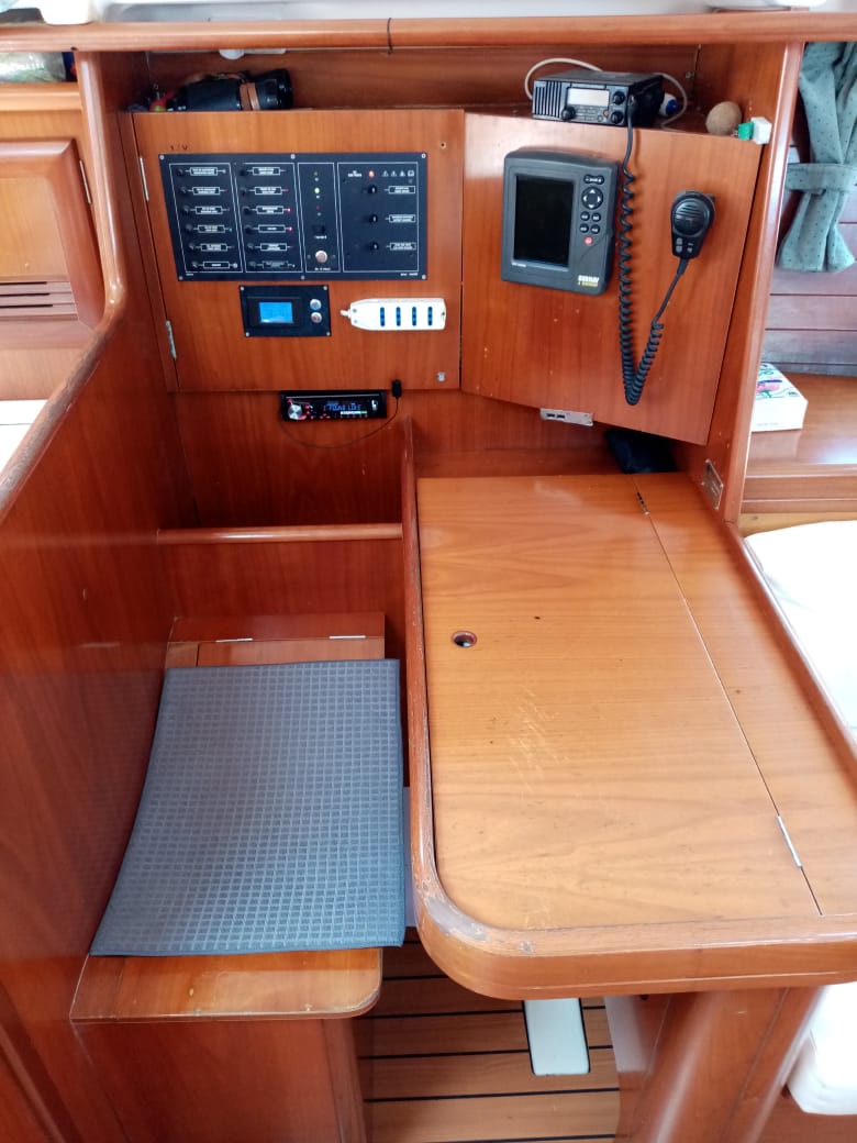 Oceanis clipper 361 — photo 5