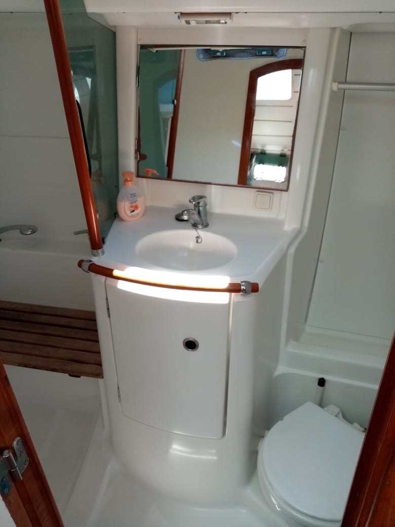 Oceanis clipper 361 — photo 10