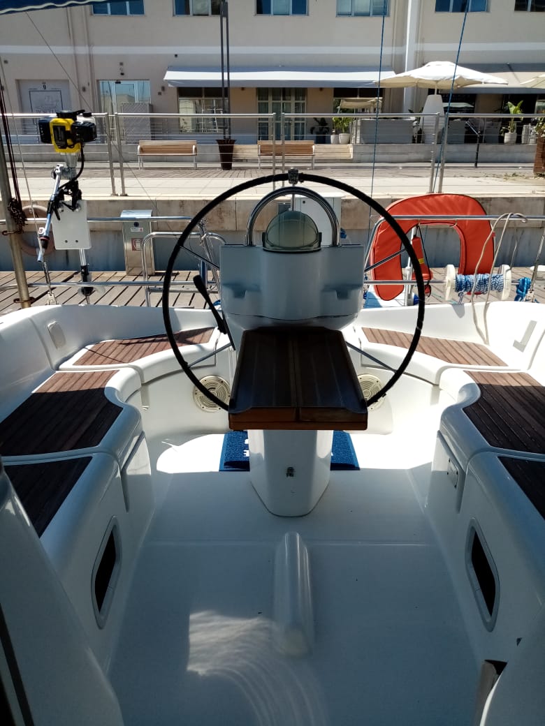 Oceanis clipper 361 — photo 18