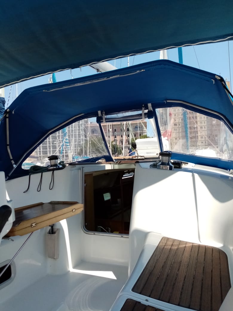 Oceanis clipper 361 — photo 23