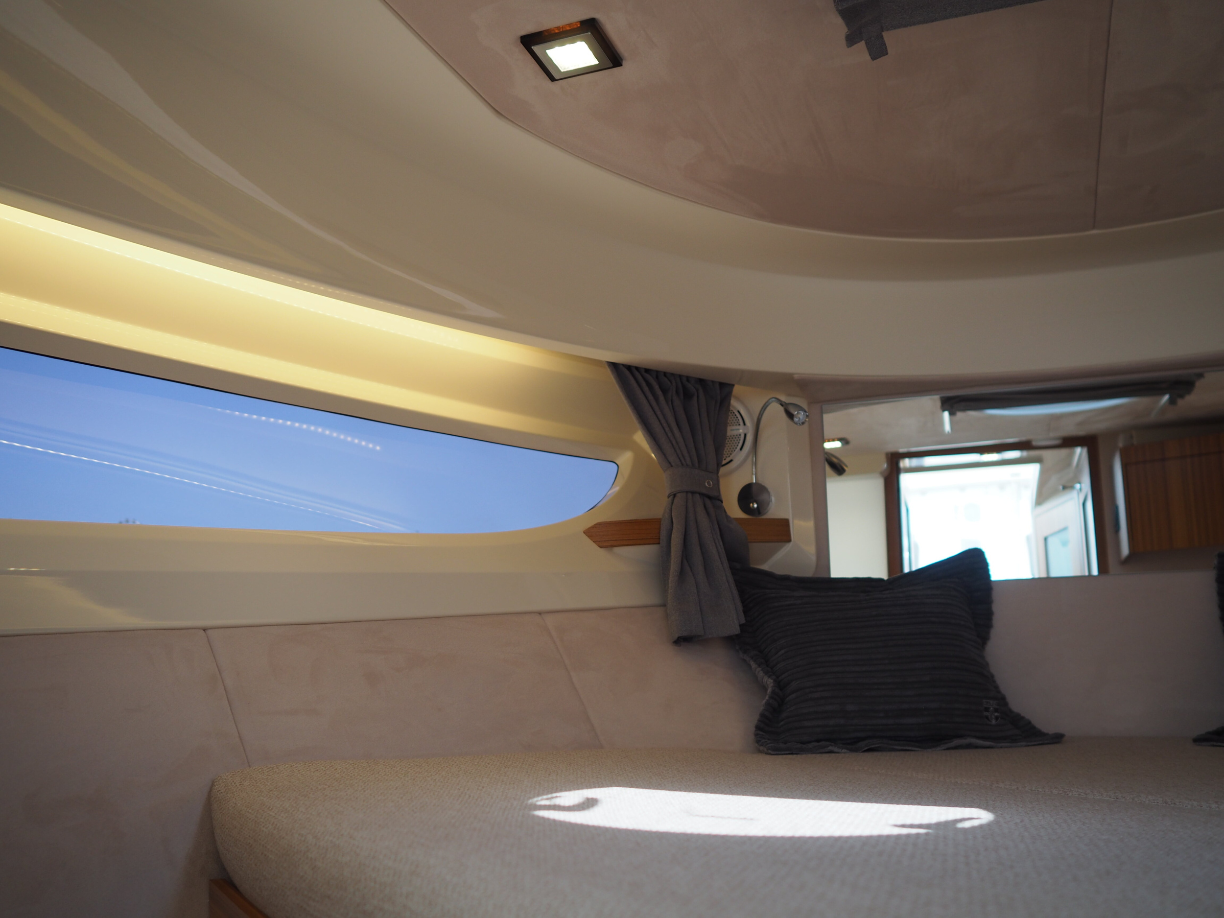Marex 310 SUN CRUISER — photo 20
