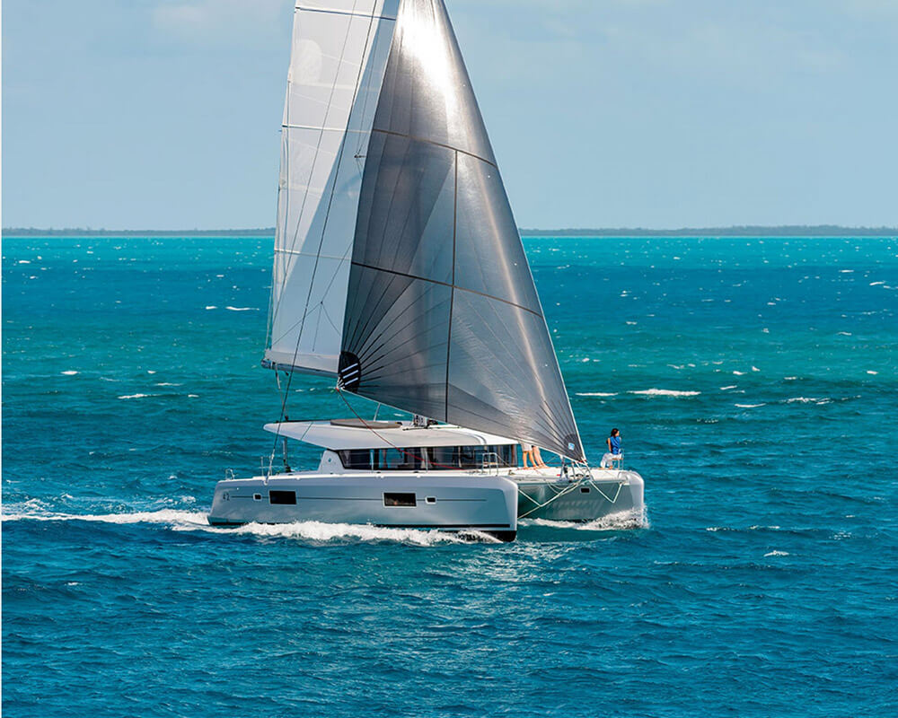 Lagoon 42 — photo 1