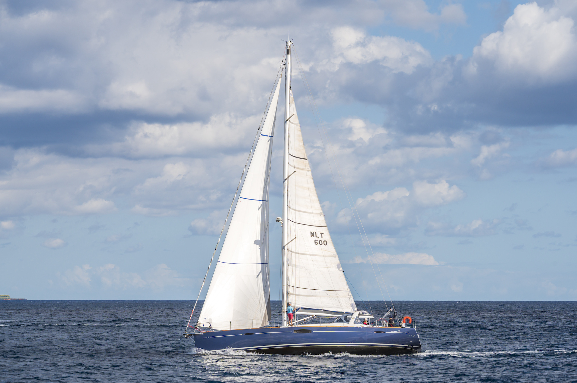 Beneteau Oceanis 60 — photo 6