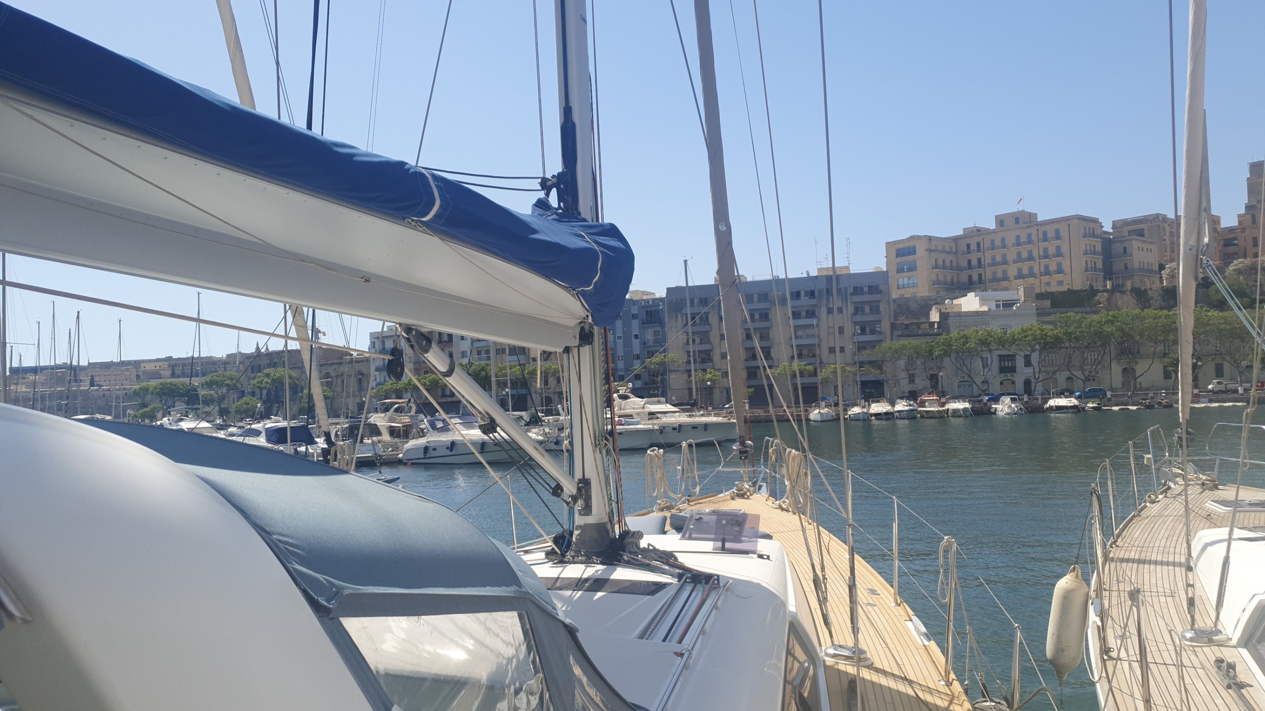Beneteau Oceanis 60 — photo 7