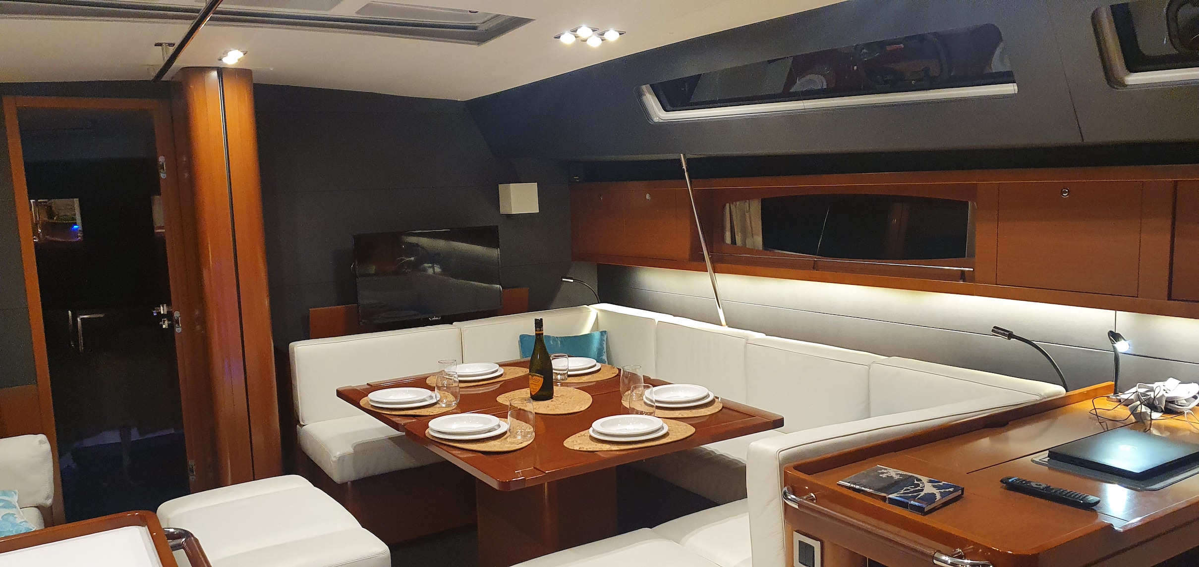 Beneteau Oceanis 60 — photo 17