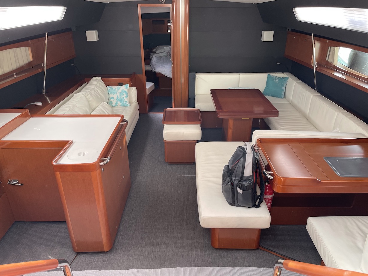 Beneteau Oceanis 60 — photo 18