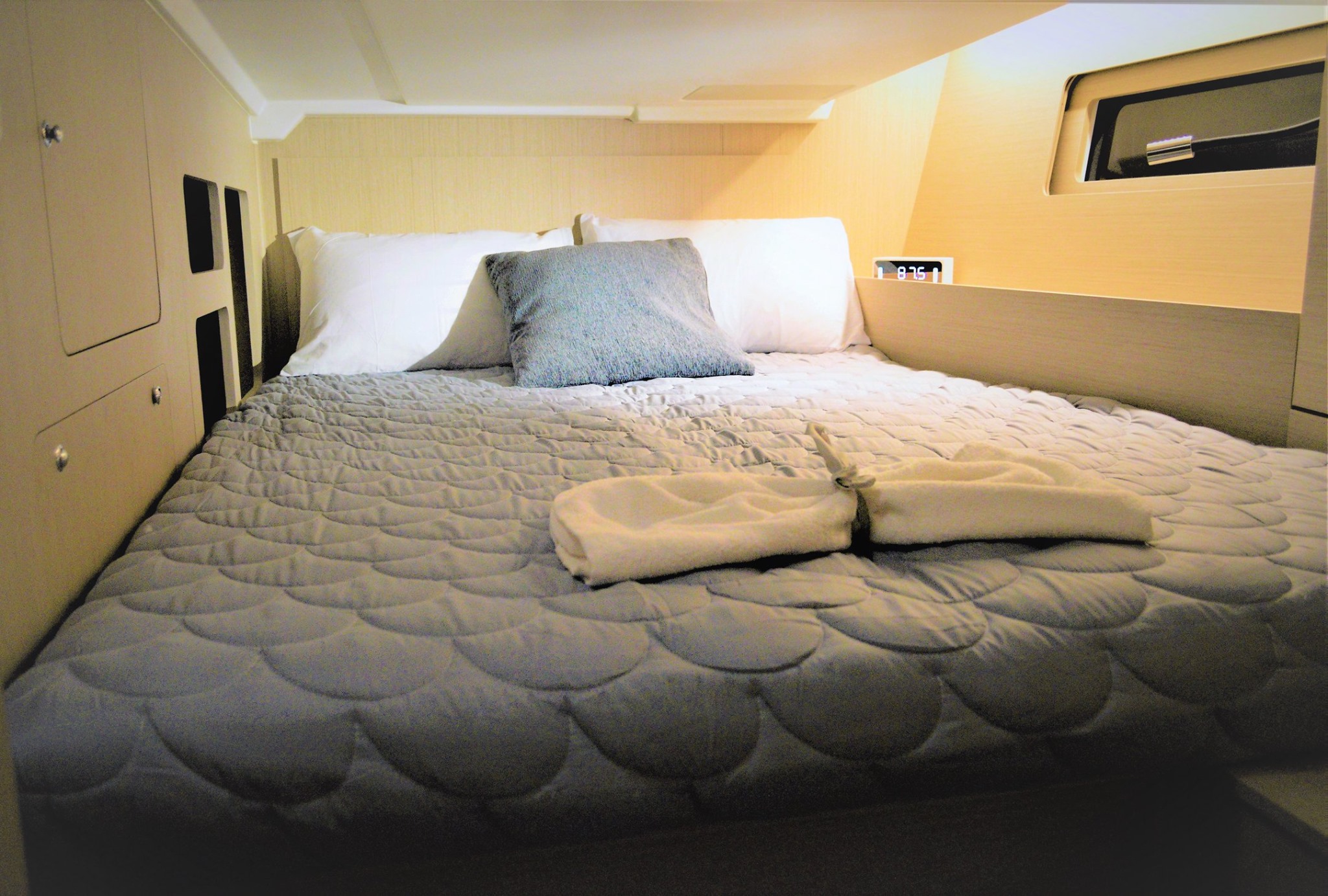 Oceanis 46.1 — photo 11