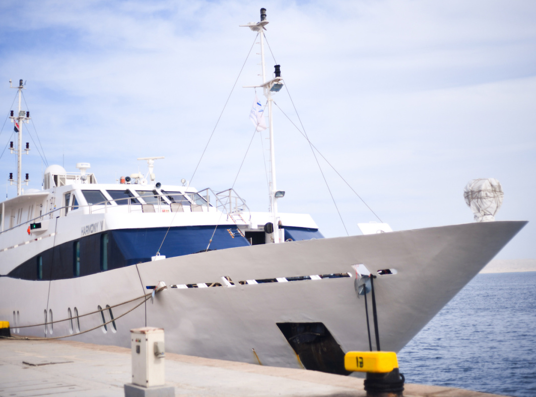 Motor Yacht — photo 1