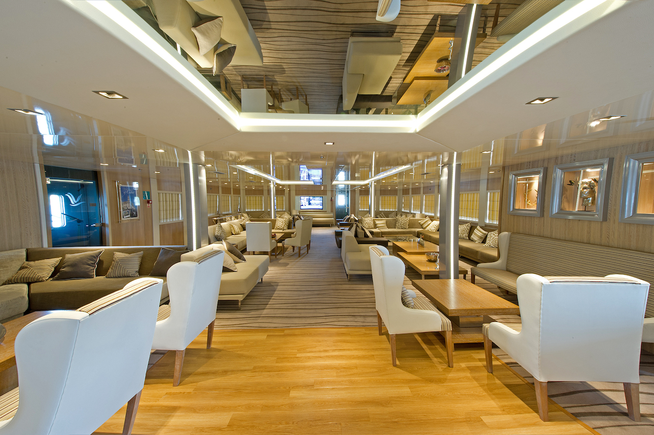 Motor Yacht — photo 6